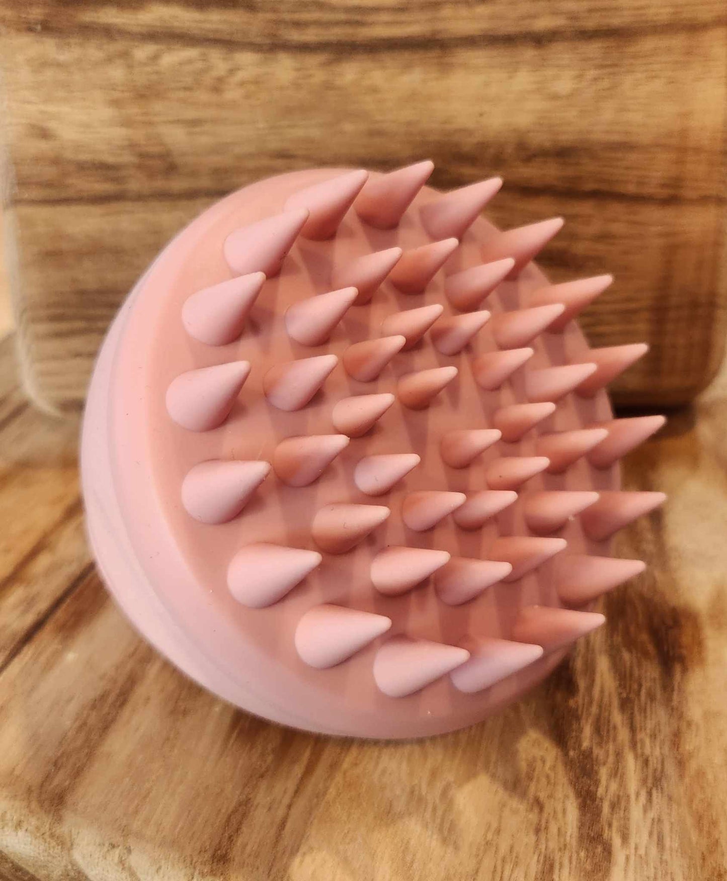 SCALP MASSAGER